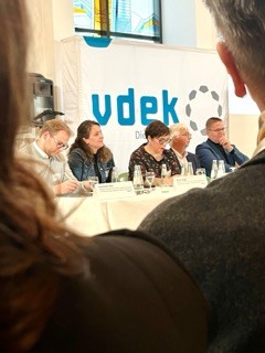 Podiumsdiskussion (&copy; BARMER)