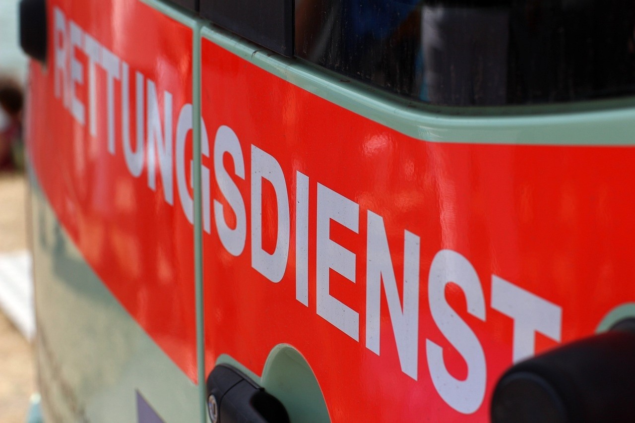 Rettungsdienst Aufschrift Rettungsdienst Aufschrift