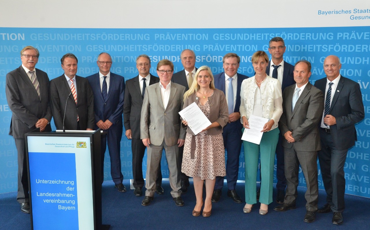 07_Unterzeichnung LRV 07_Unterzeichnung LRV