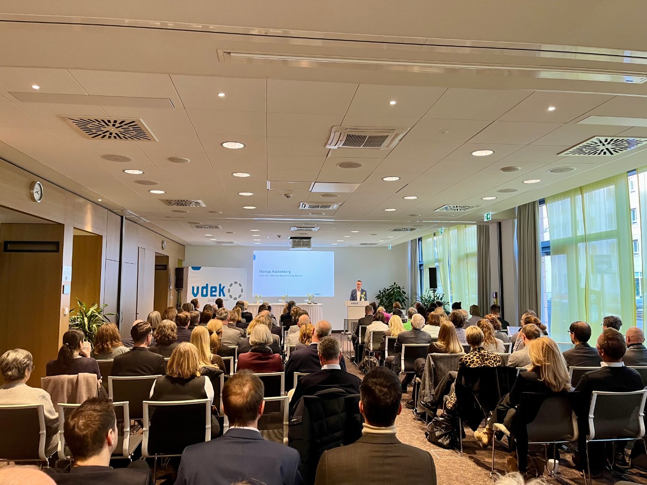 Teilnehmer des vdek-Forums 2026 von hinten