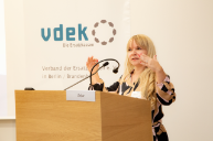 NetzwerkTalk2024 Zeljar Rednerpult 