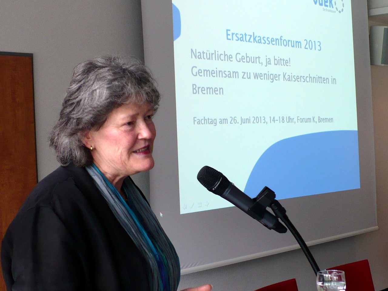 Die Bremer Landesfrauenbeauftragte Ulrike Hauffe spricht auf dem Ersatzkassenforum.