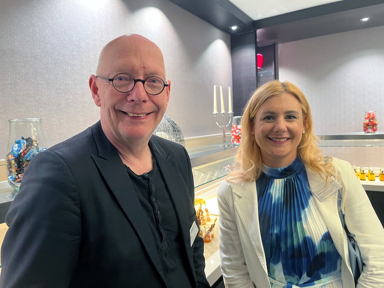 Ralph Saxe, B&uuml;ndnis 90/Die Gr&uuml;nen, und Sabrina Jacob, TK-Landesvertretung Bremen