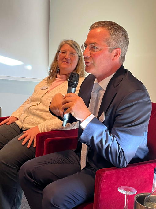 Prof. Jana Hummel (links), Boris von Maydell