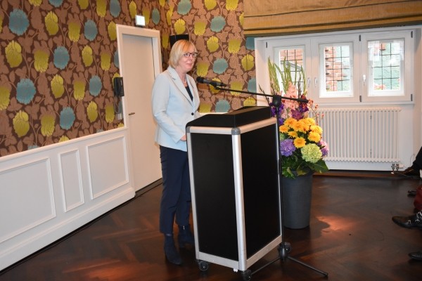 vdek-Vorstandsvorsitzende Ulrike Elsner spricht &uuml;ber regionales Engagement des vdek