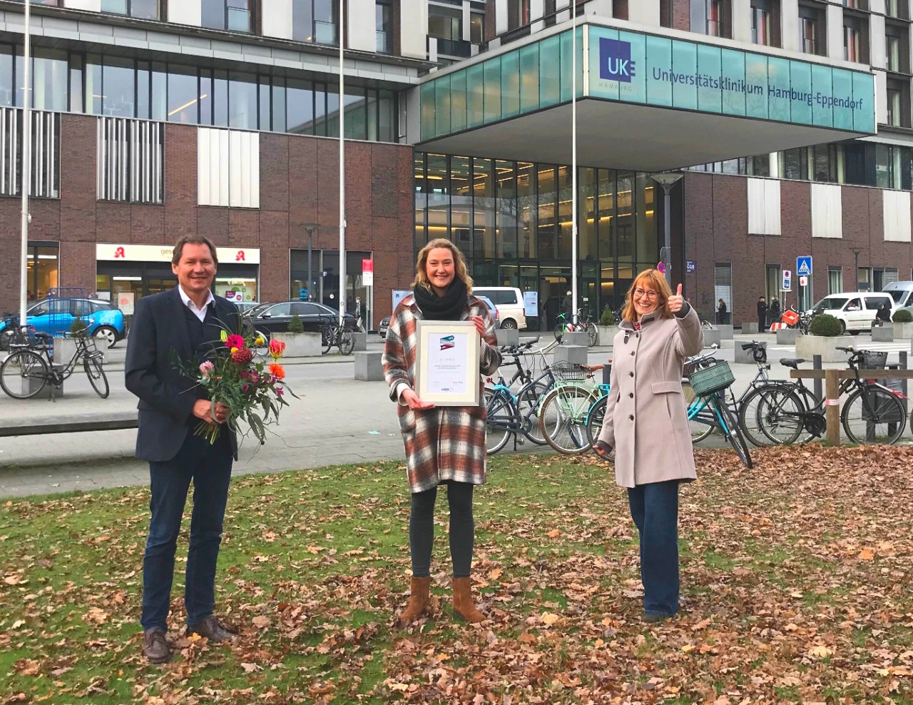 Übergabe des vdek-Zukunftspreises auf dem Gelände des Universitätsklinikums Hamburg-Eppendorf