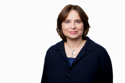 Porträt einer Frau, Stefanie Kreiss, Leiterin Referat Politik und Kommunikation