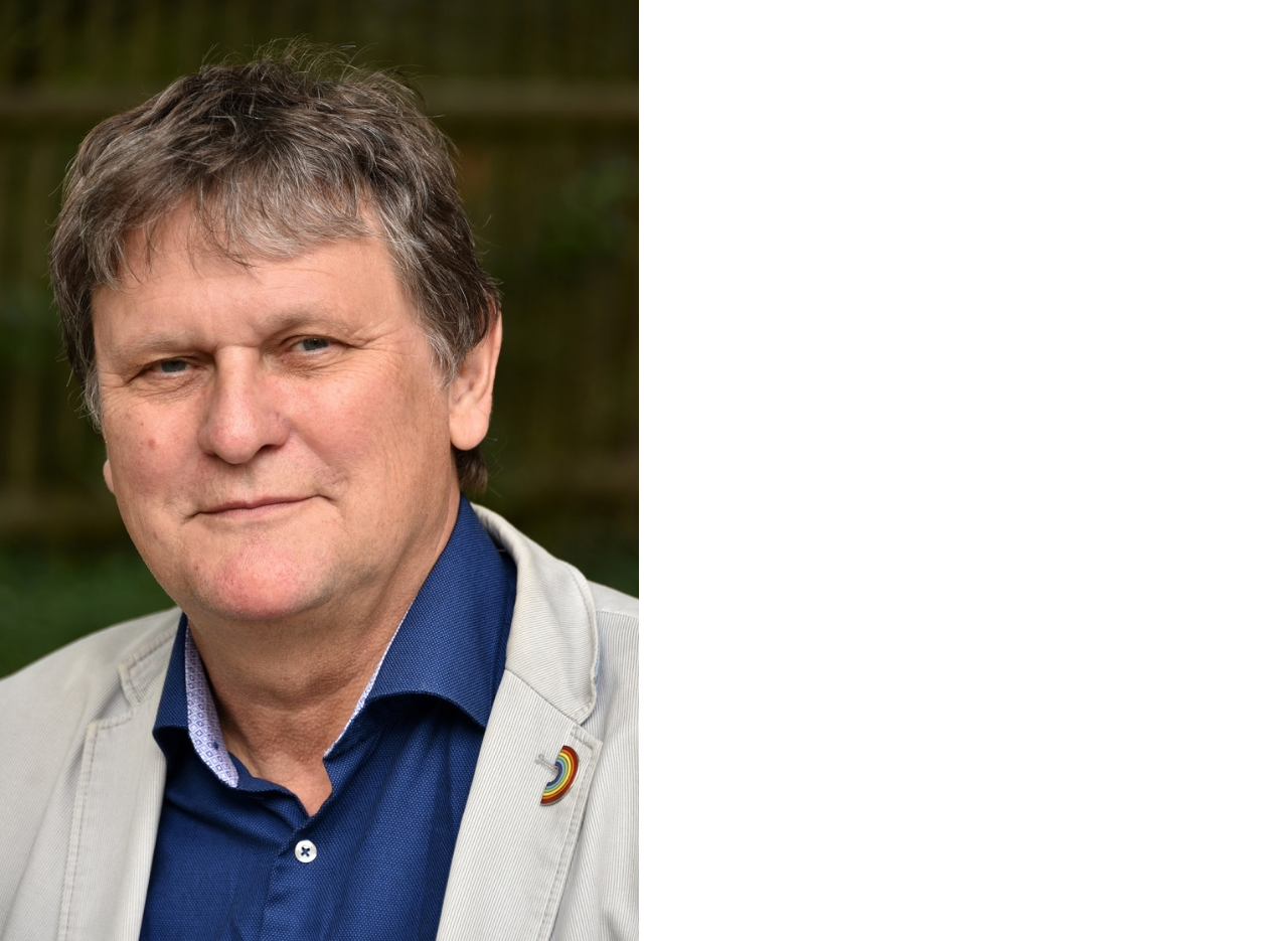 Porträt Prof. Dr. Bernhard Strauß, Lehrstuhl für Medizinische Psychologie und Psychotherapie, Institut für Psychosoziale Medizin und Psychotherapie, Friedrich-Schiller-Universität Jena Porträt Prof. Dr. Bernhard Strauß, Lehrstuhl für Medizinische Psychologie und Psychotherapie, Institut für Psychosoziale Medizin und Psychotherapie, Friedrich-Schiller-Universität Jena