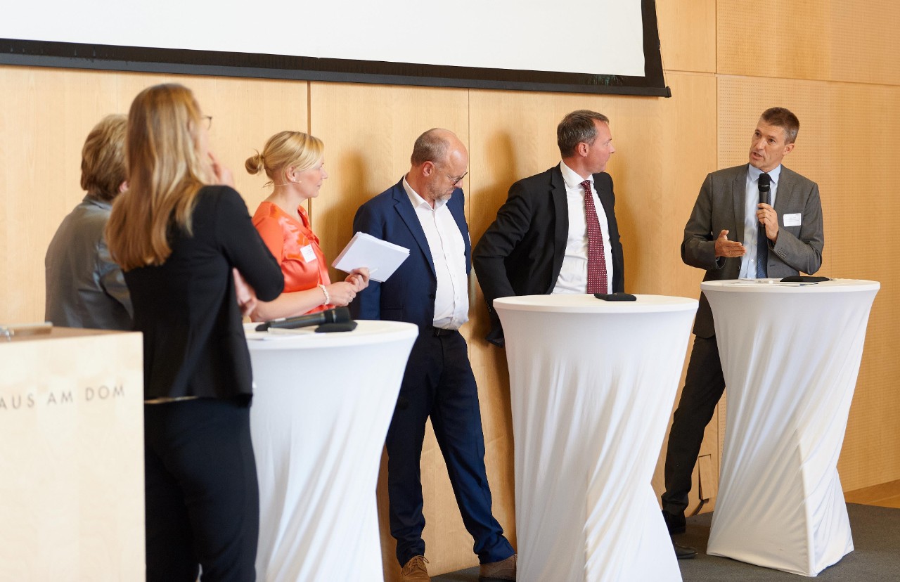 Rainer Sand, Referatsleiter Station&auml;re Versorgung, vertritt die Position des vdek