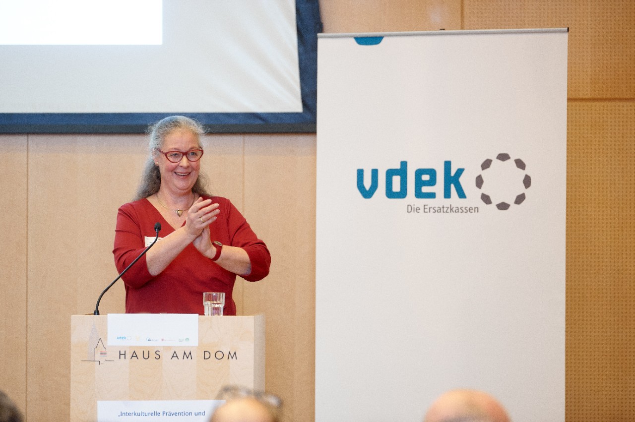 Claudia Ackermann, Leiterin der vdek LV Hessen,  beim Schlußwort