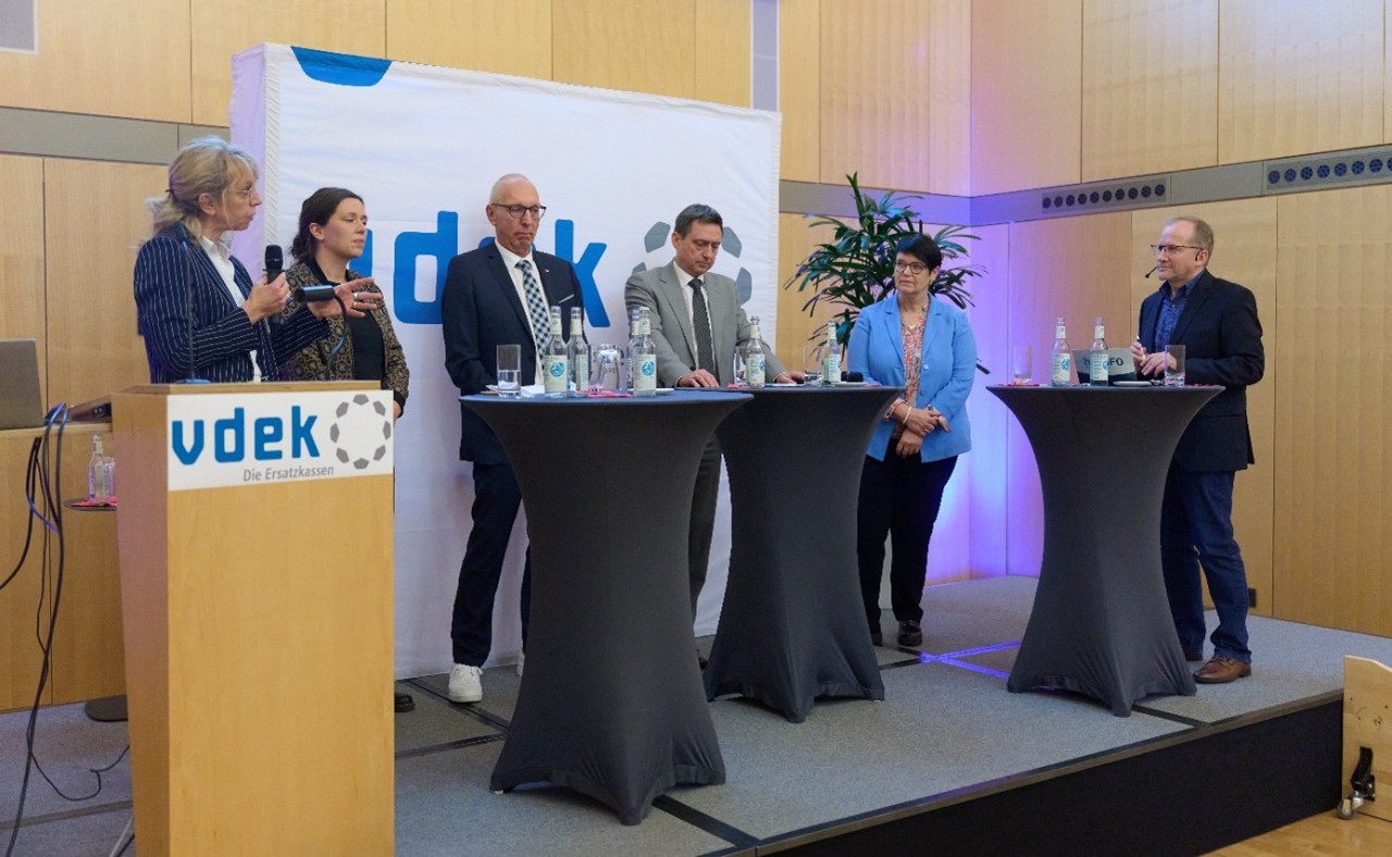 VA 30 Jahre Pflegeversicherung LV Hessen_Podium