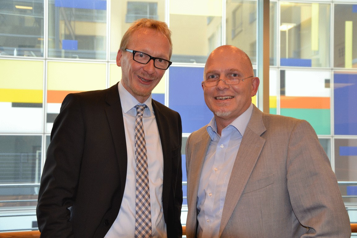 Dirk Ruiss (vdek NRW) und Dirk Meyer (re, Patientenbeauftragter der NRW Landesregierung)