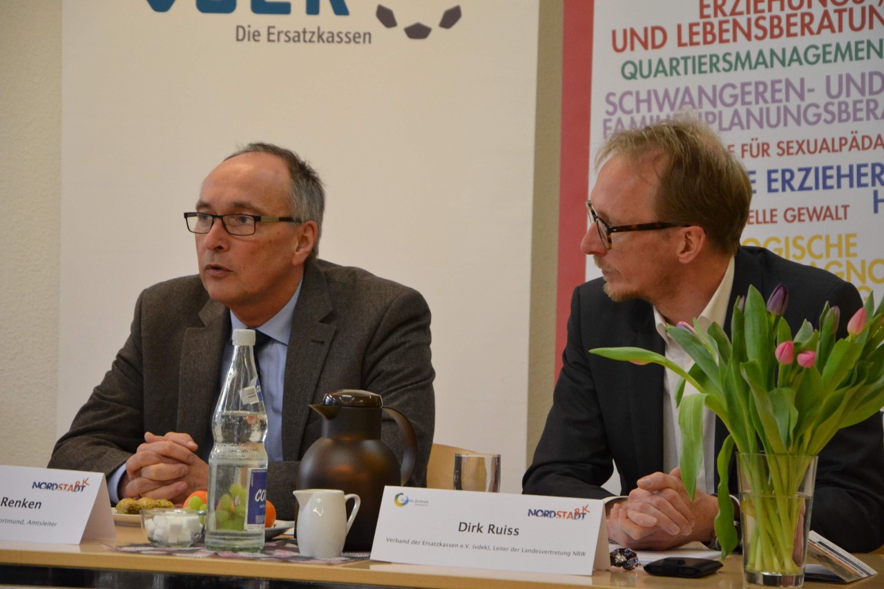 Dr. Frank Renken (Leiter des Dortmunder Gesundheitsamtes)  und Dirk Ruiss (Leiter der vdek Landesvertretung NRW)