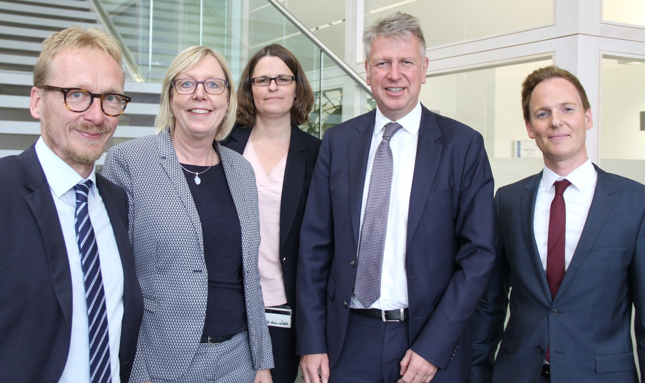 Dirk Ruiss und Ulrike Elsner mit Vertretern der KV WL, 17.8.18 
