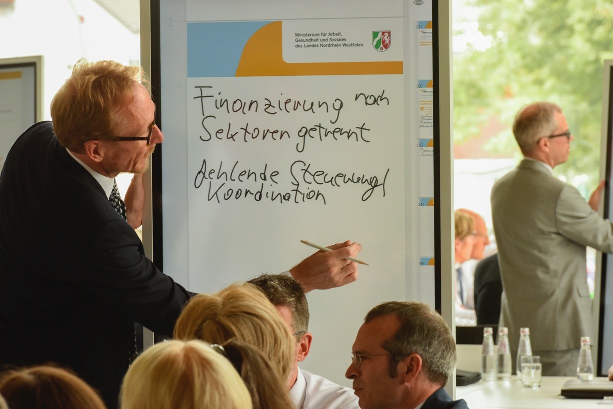 Dirk Ruiss, Leiter der vdek Landesvertretung NRW, leitet einen Workshop 