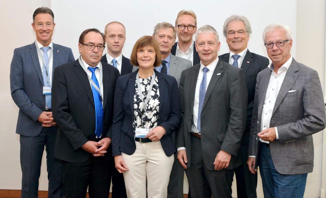 Teilnehmergruppe der Podiumsdiskussion, Fachtagung Telemedizin, Düsseldorf, 17.6.19, u.a. Dirk Ruiss, vdek