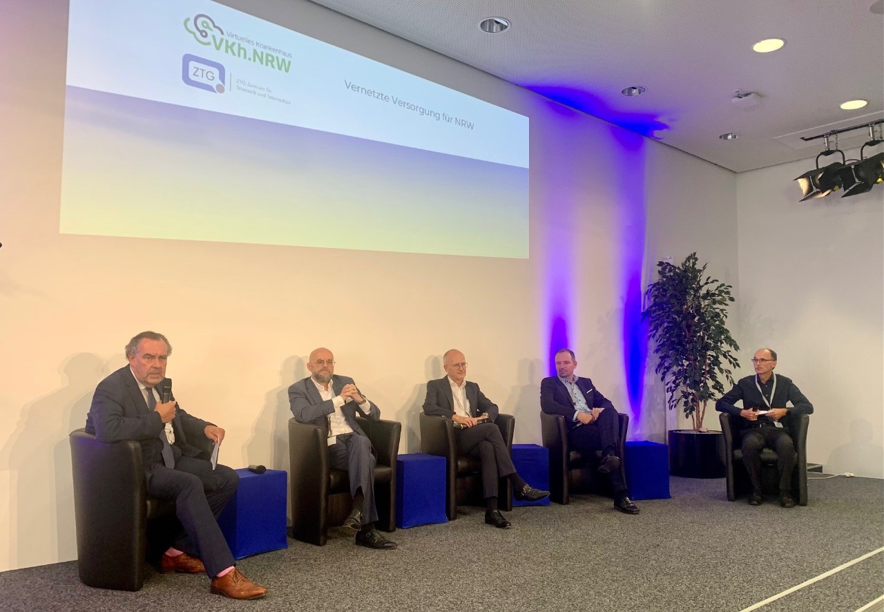 NRW_Sommersymposium_Digitale Vernetzung_Diskussionsrunde_20220816
