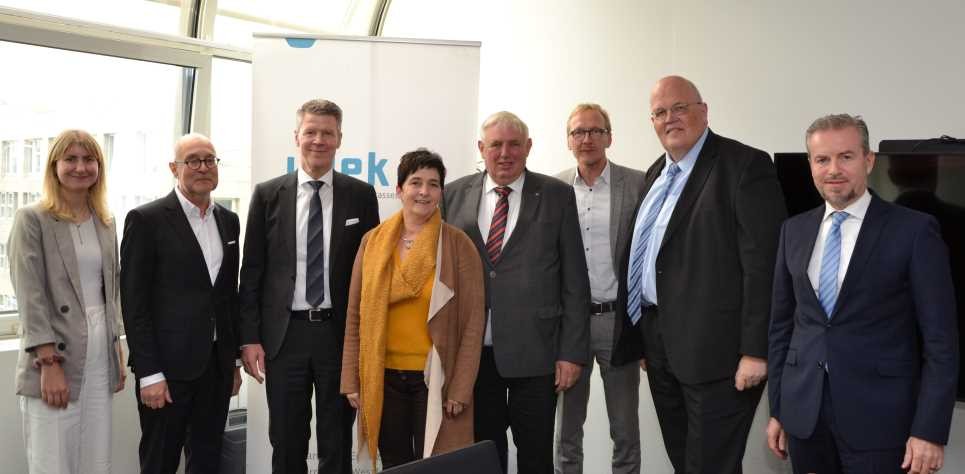 vdek-nrw-la-sitzung-laumann-20221020