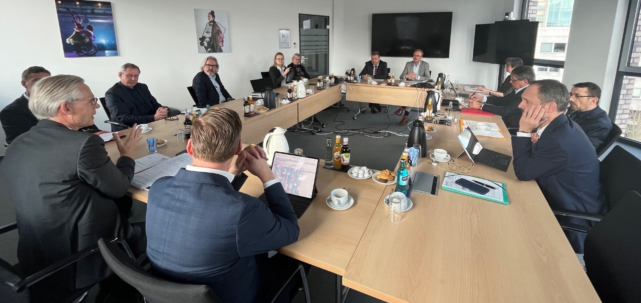 NRW - 15.3.23 LA  und Staatssekretär 
