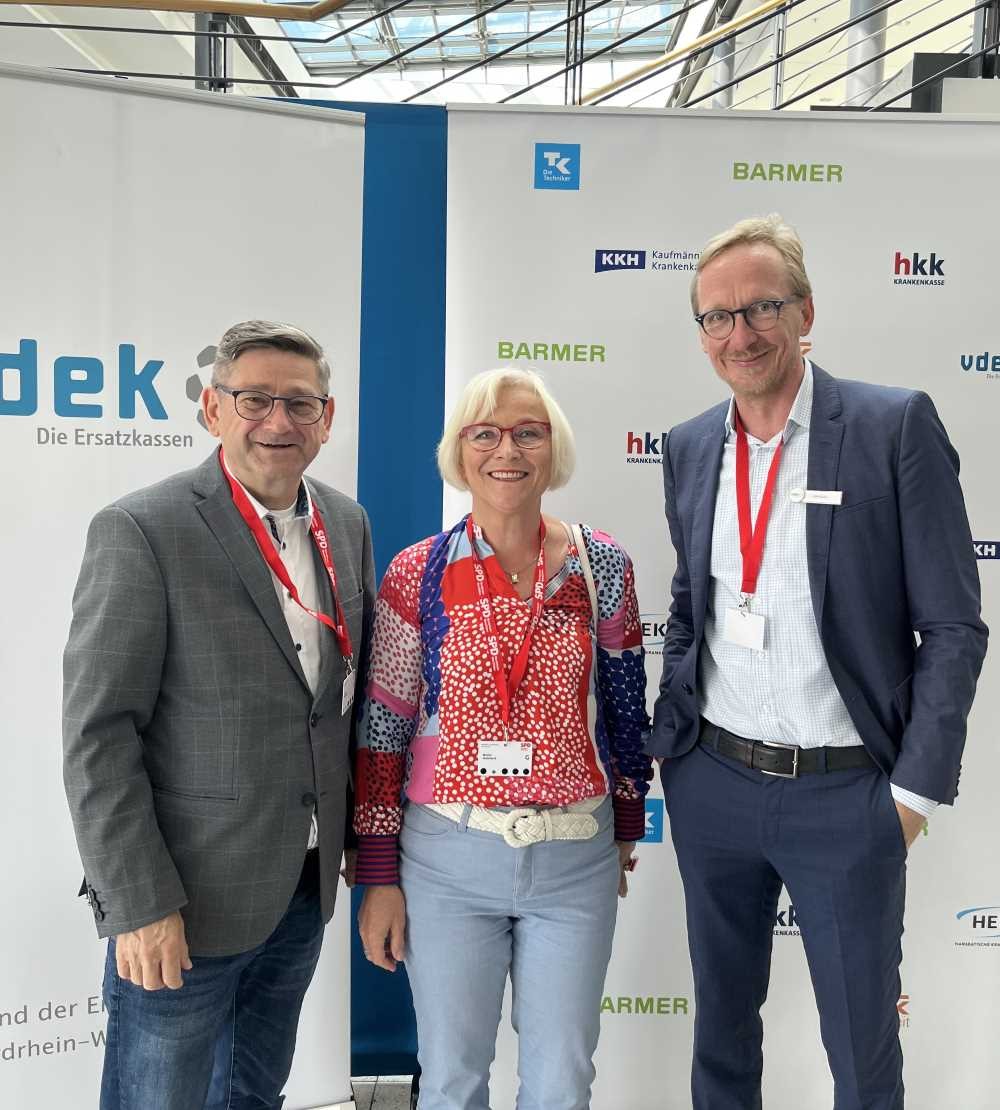 vlnr: Josef Neumann MdL, Heike Gebhard (eh. Abgeordnete des Landtags NRW) und Dirk Ruiss (Leiter der vdek-Landesvertretung NRW)
