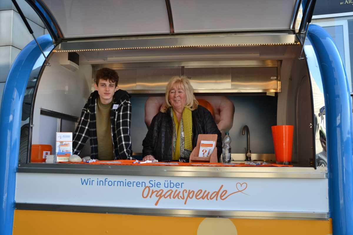 Infomobil des Netzwerks Organspende