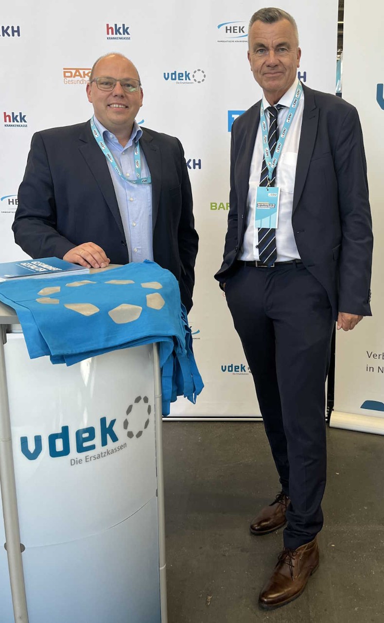 vlnr: Christian Breidenbach (Pressesprecher, vdek NRW) und Thomas Hamacher (KZV Westfalen-Lippe)