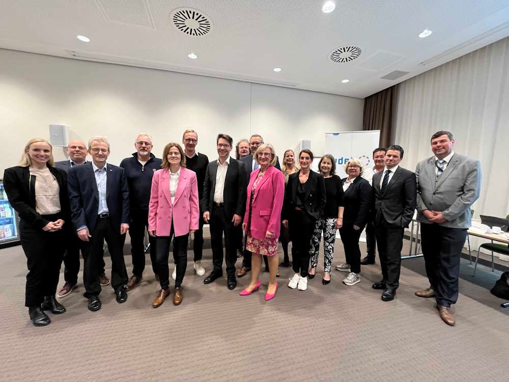 Alle Teilnehmenden der Selbstverwalter-Veranstaltung vom 12. April 2024