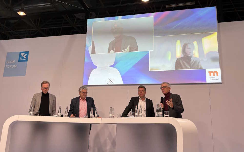 vdek-NRW-medica-2025-econ-forum-podium-videoschalte-03