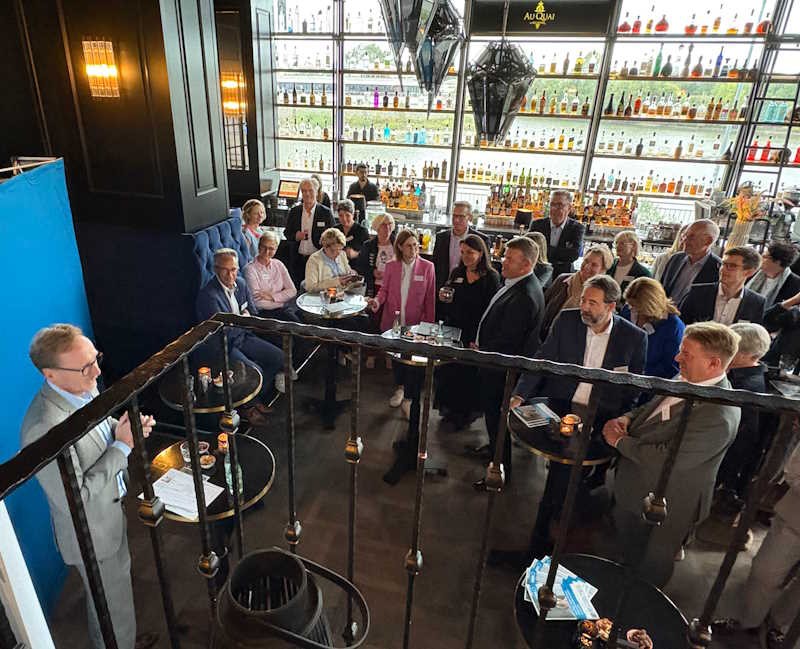 Er&ouml;ffnung des Abends durch Dirk Ruiss