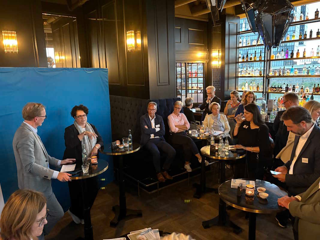 Gespr&auml;ch aus der Praxis - Elisabeth Disteldorf berichtet aus dem Pflegealltag