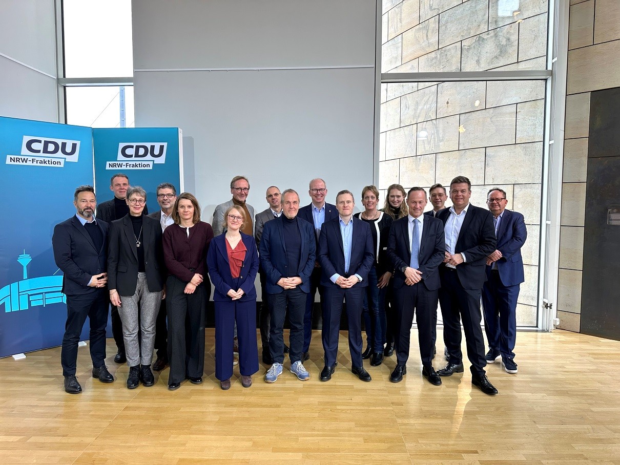 ASV-Dialog Teilnehmende