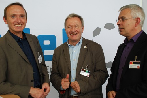 Andreas Hustadt (vdek) mit dem Behindertenbeauftragten der Landesregierung NRW Norbert Killewald (re) und dem Pr&auml;sidenten des Behindertensportverbandes, Friedhelm Julius Beucher (mitte)