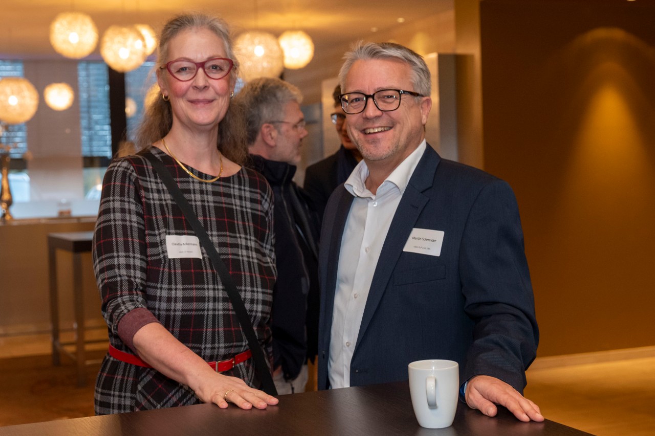 Claudia Ackermann, Leiterin der vdek-Landesvertretung Hessen und Martin Schneider, Leiter der vdek-Landesvertretungen RLP und SAA