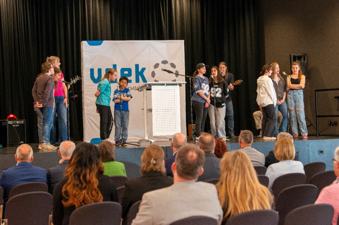 Musikgruppe Wir Sind Wer auf der B&uuml;hne