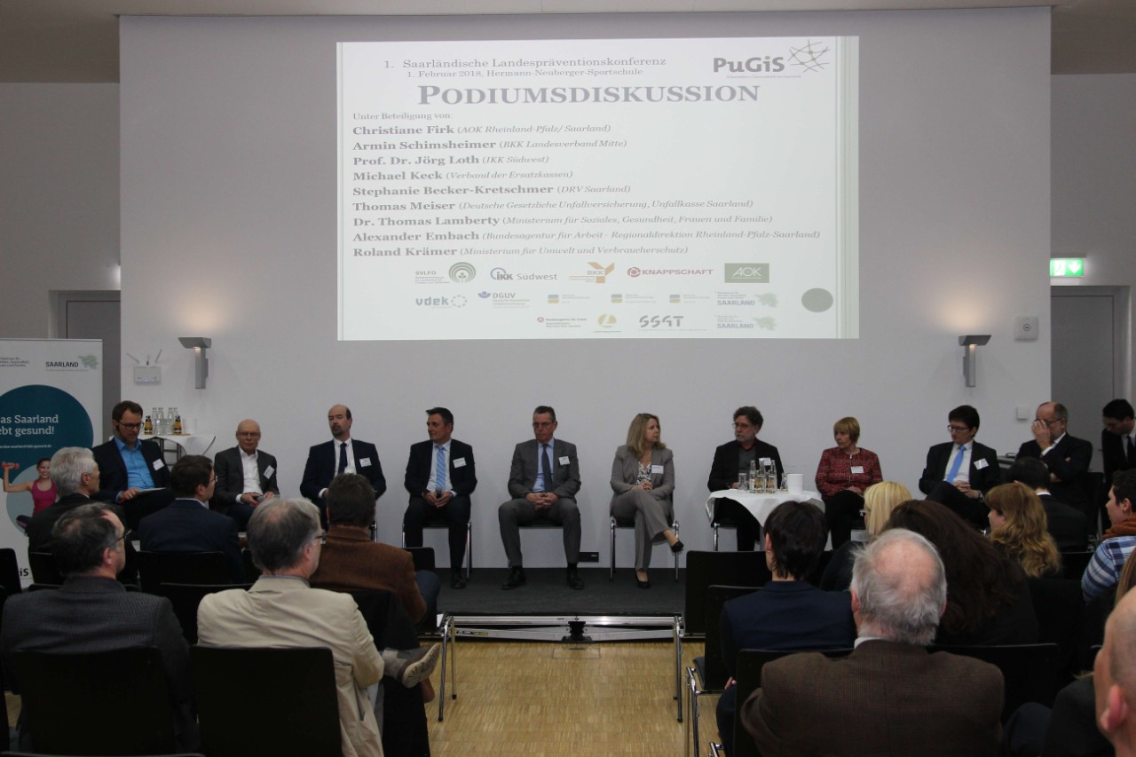 Abschlie&szlig;ende Podiumsdiskussionen mit den Partnern zur Umsetzung der Landesrahmenvereinbarung Pr&auml;vention