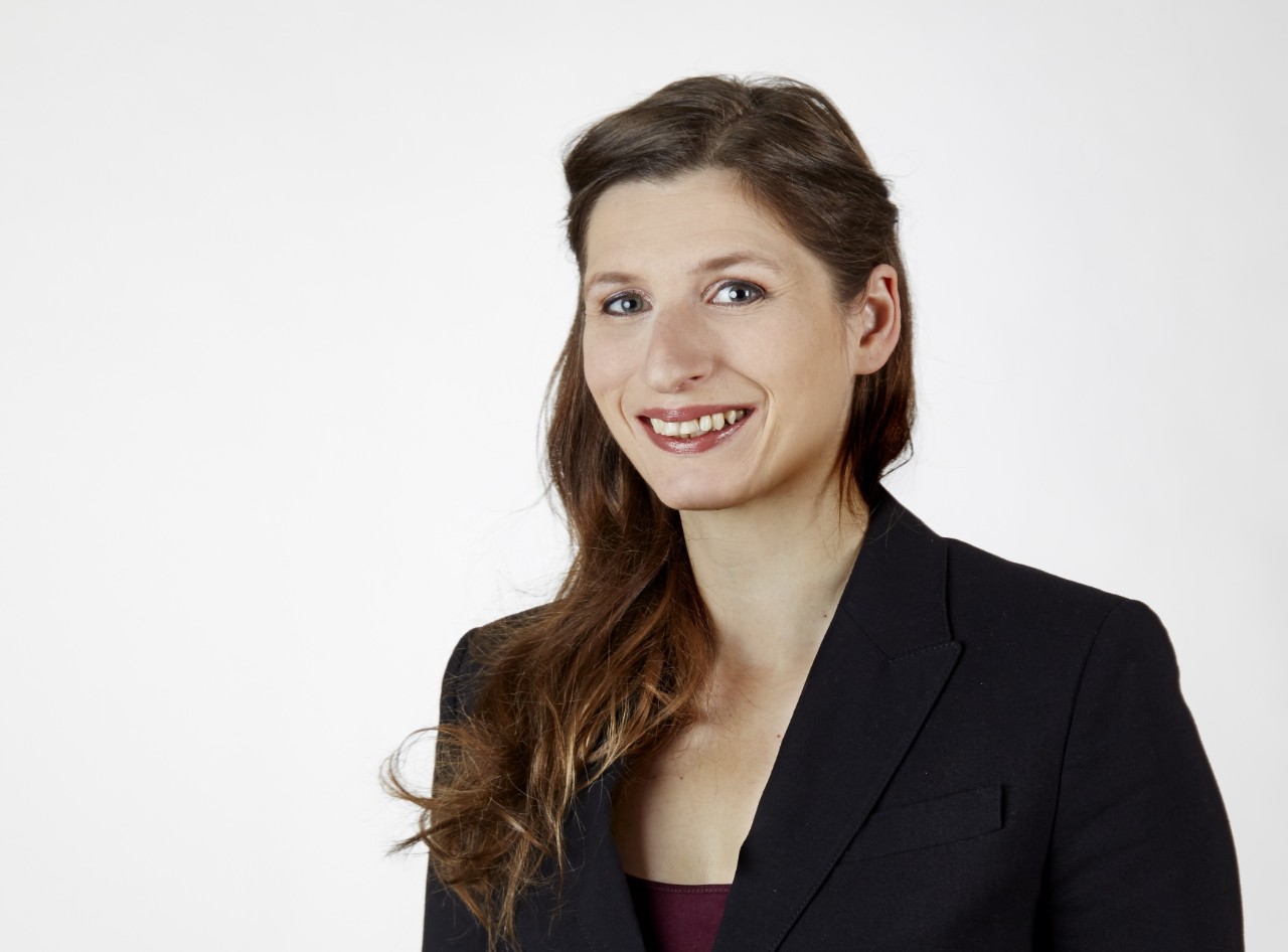 Angela Legrum, Referentin Grundsatzfragen/ Presse- und Öffentlichkeitsarbeit Angela Legrum, Referentin Grundsatzfragen/ Presse- und Öffentlichkeitsarbeit
