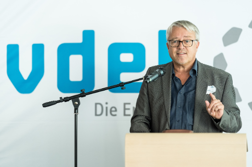 Begrüßung durch Martin Schneider