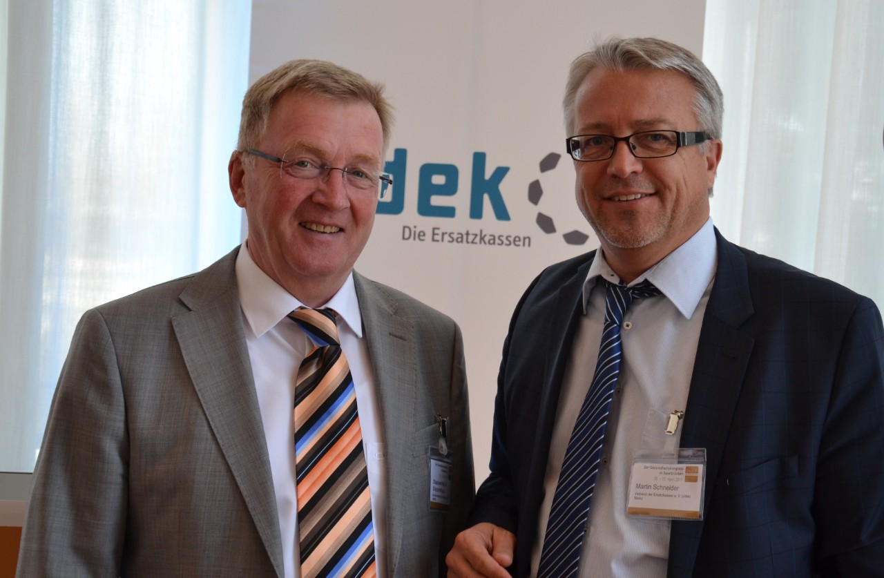 Andreas Westerfellhaus, Pflegebevollm&auml;chtigter der Bundesregierung und Martin Schneider, Leiter der vdek-Landesvertretungen Saarland und Rheinland-Pfalz