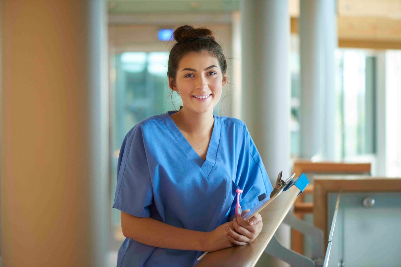 junge Ärztin Krankenhaus junge Ärztin Krankenhaus