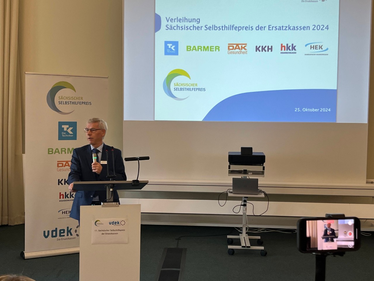 S&auml;chsischer Selbsthilfepreis der Ersatzkassen 2024 Schirmherrin Dagmar Neukirch Amtschef R&uuml;diger Raulfs SMS