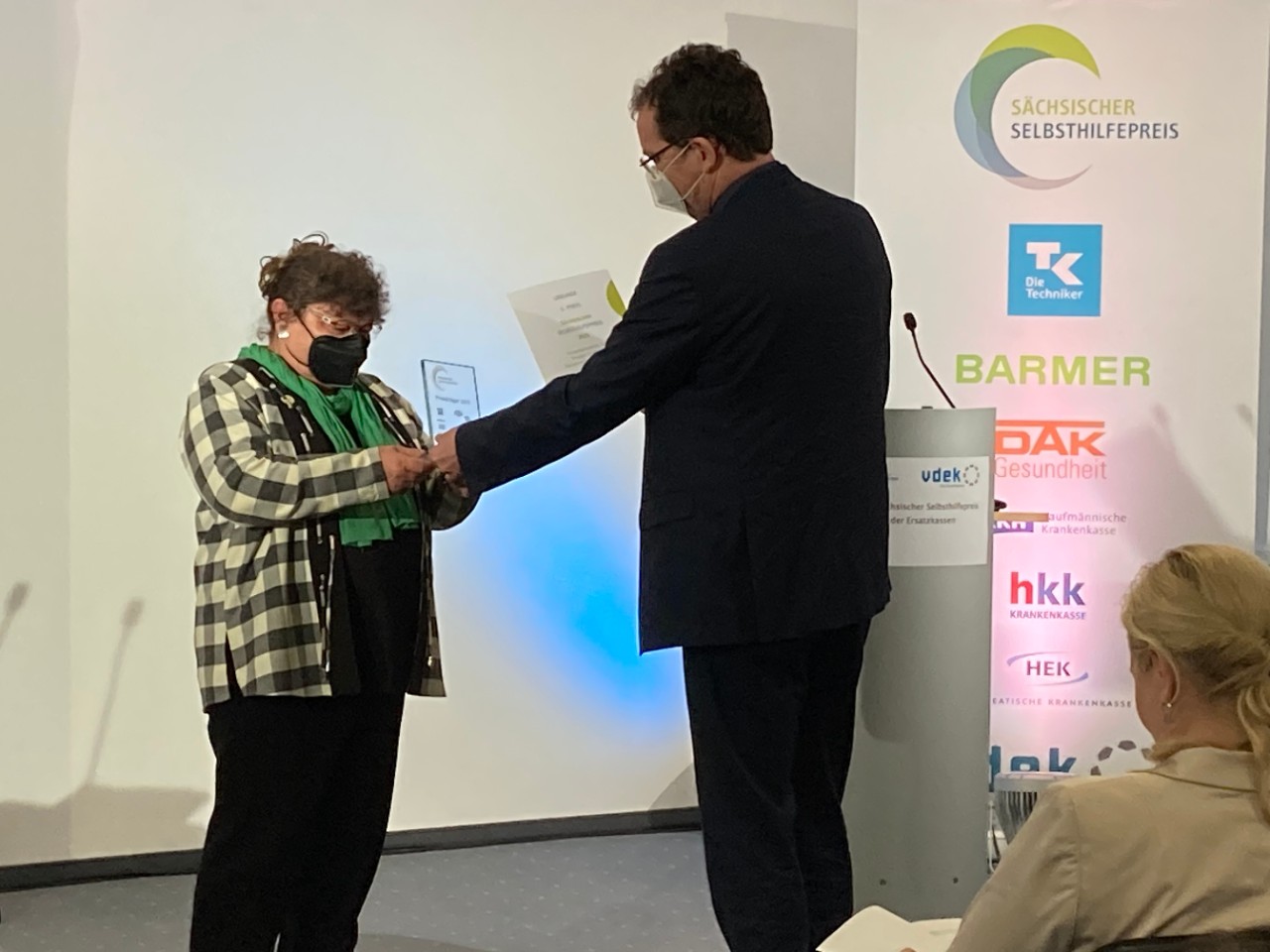 Preisträger & Laudator beim 10. Sächsischen Selbsthilfepreis der Ersatzkassen am 5.11.2021