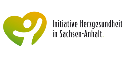 Grünes Herz auf weißem Hintergrund mit weißer Figur in der Mitte rechts daneben in schwarzer Schrift "Initiative Herzgesundheit in Sachsen-Anhalt" Grünes Herz auf weißem Hintergrund mit weißer Figur in der Mitte rechts daneben in schwarzer Schrift "Initiative Herzgesundheit in Sachsen-Anhalt"