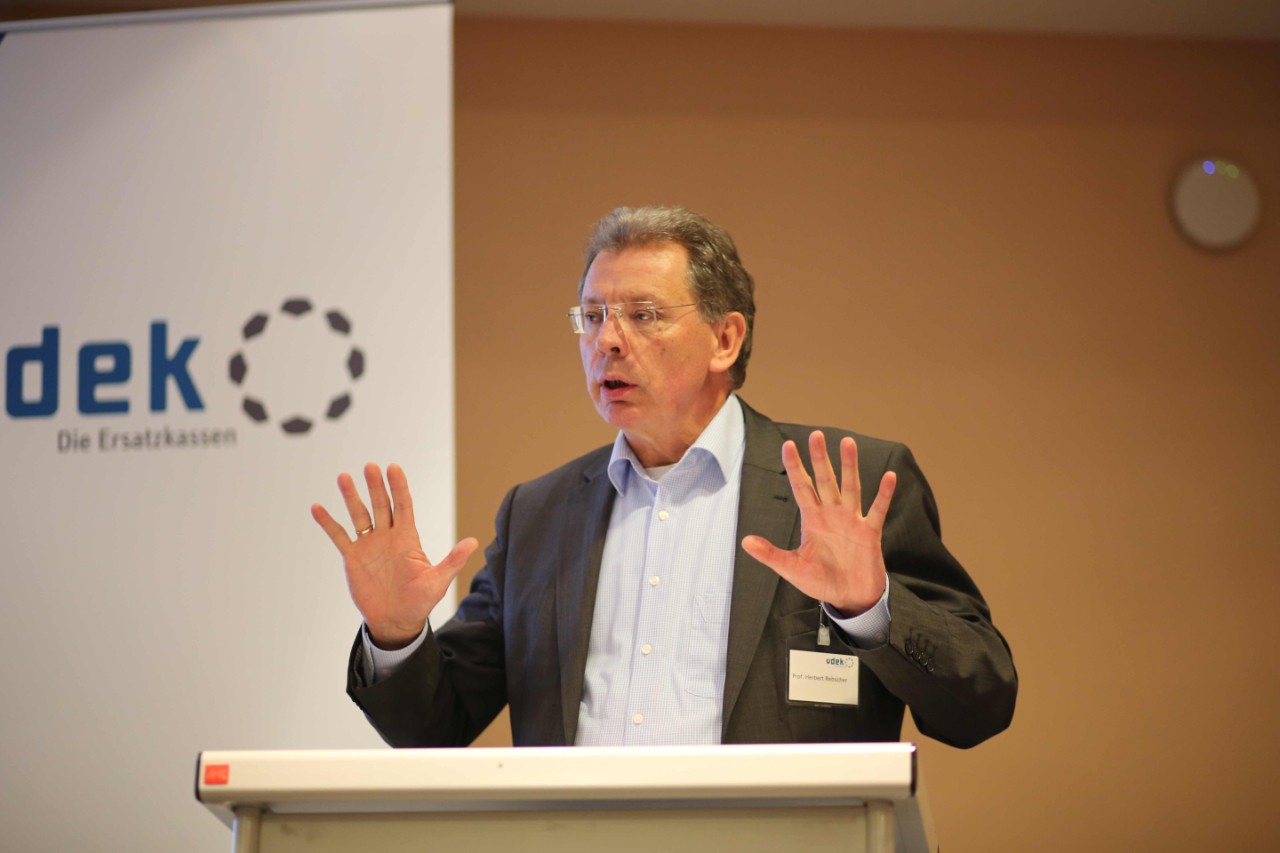 Prof. Herbert Rebscher - Vorstandsvorsitzender DAK-Gesundheit