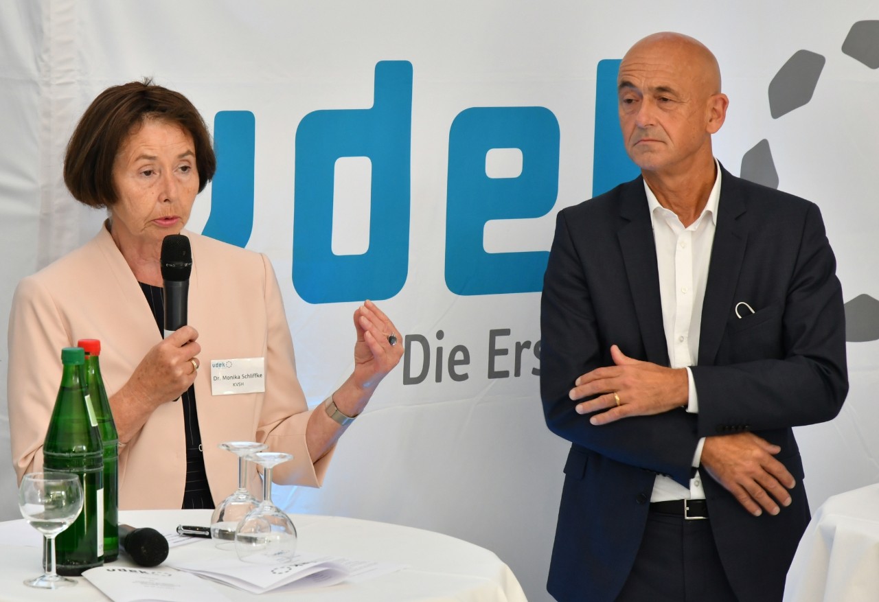 Bei den Chefs von KVSH und KGSH, Dr. Monika Schliffke (links) und Patrick Reimund, gab es unterschiedliche Auffassungen, welche Rolle die jeweilige Organisation bei der Umsetzung des RGZ-Konzepts spielen solle.