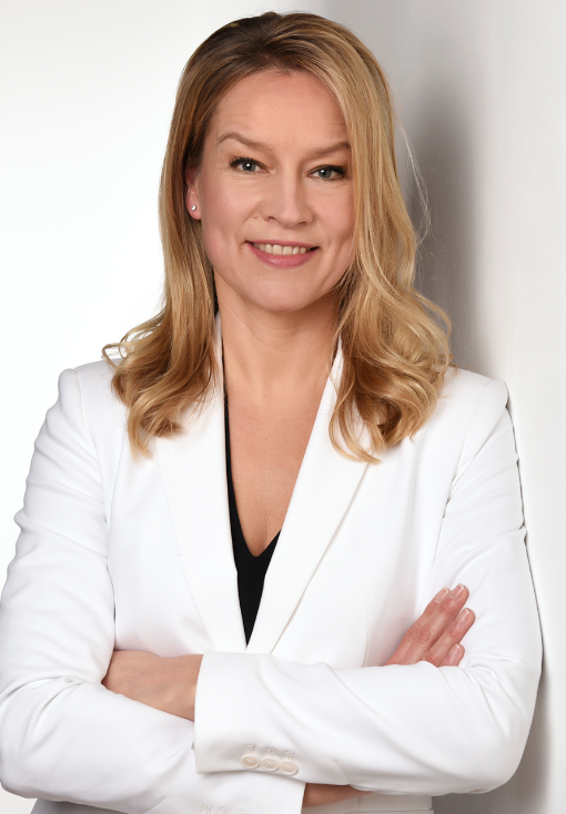 Claudia Straub Claudia Straub