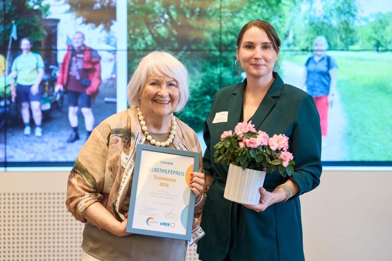Gertraude Boudera (in Vertretung von Iris Schrader) mit Gesundheitsministerin Katharina Schenk