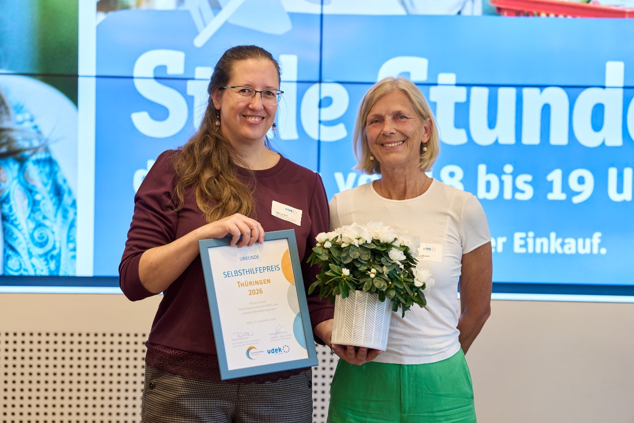 Theresa Kroll, SHG Erwachsene mit ADHS und anderen Neurodivergenzen, und Gabriele Wiesner, Selbsthilfeplenum Th&uuml;ringen