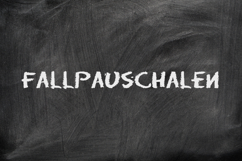 Tafel, auf der mit Kreide das Wort "Fallpauschalen" geschrieben steht