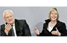 Foto: Verbandsvorsitzender Christian Zahn und vdek-Vorstandsvorsitzende Ulrike Elsner