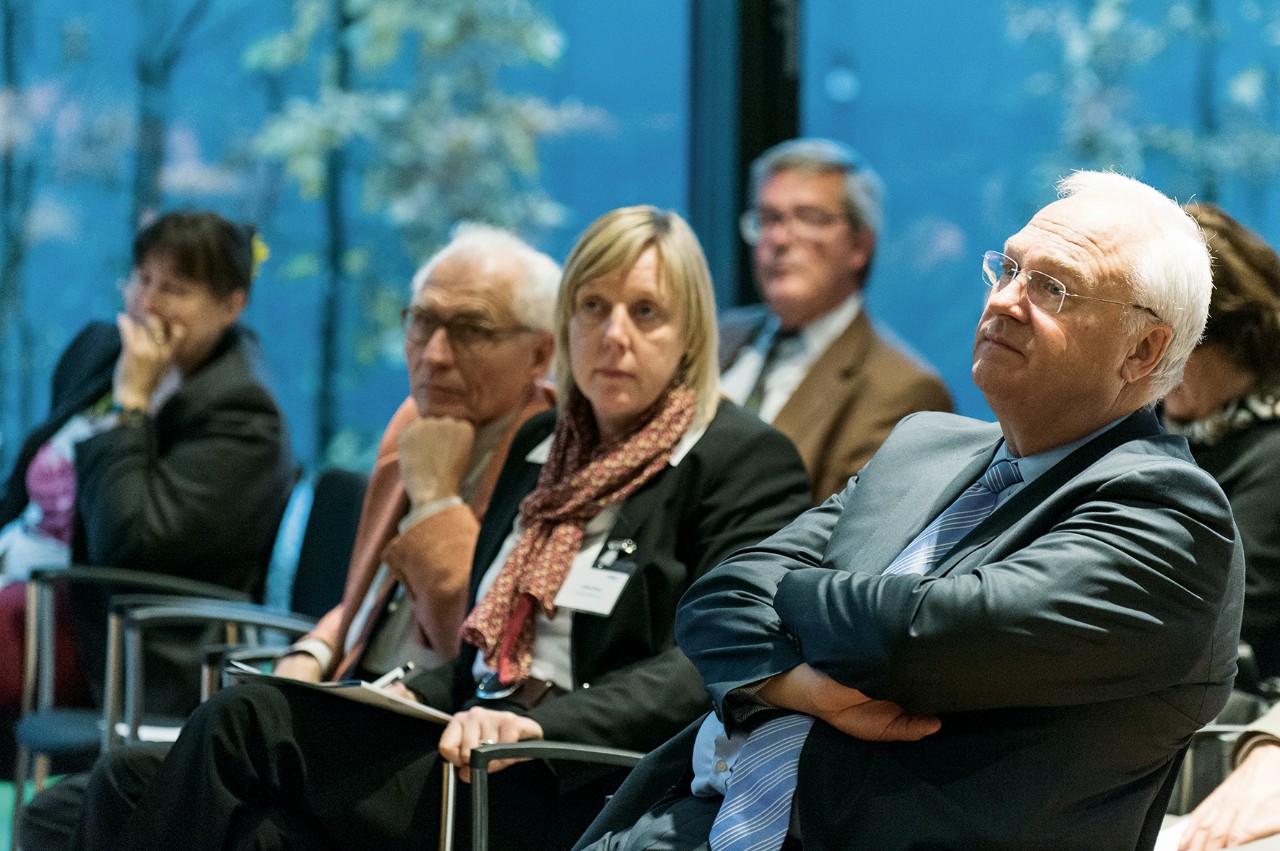 Die vdek-Vorstandsvorsitzende Ulrike Elsner und der Verbandsvorsitzende Christian Zahn auf dem vdek-Zukunftsforum 2013. &copy; vdek/Svea Pietschmann